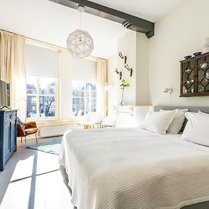 Nr 19 Bed And Bubbels